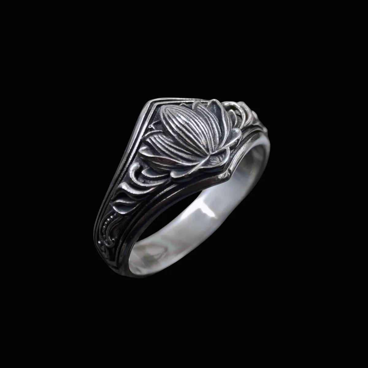 Lakshmi Throne Ring