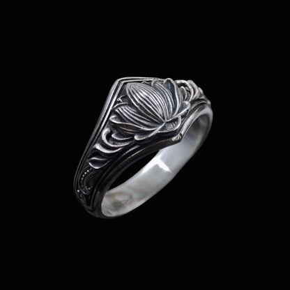 Lakshmi Throne Ring