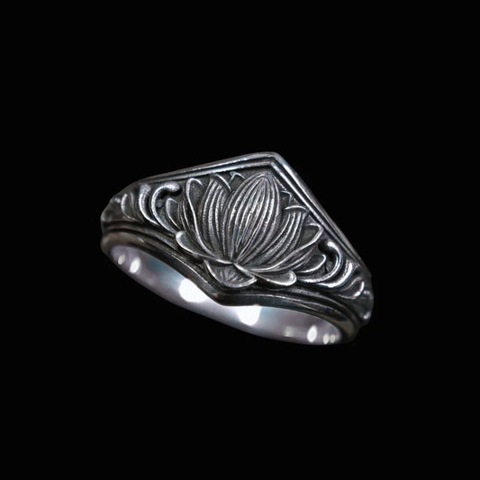 Lakshmi Throne Ring