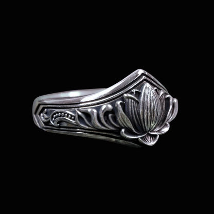 Lakshmi Throne Ring