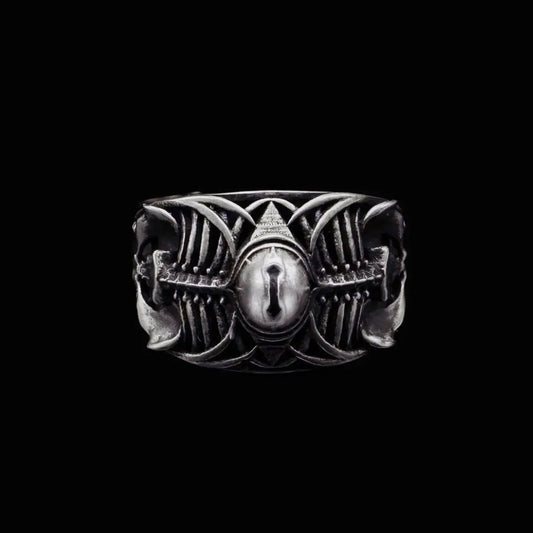 Sin-Bearer's Gaze Ring