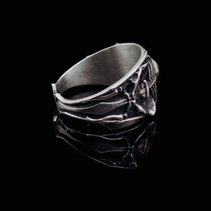 Sin-Bearer's Gaze Ring