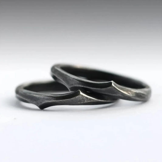 Black Thorns Ring
