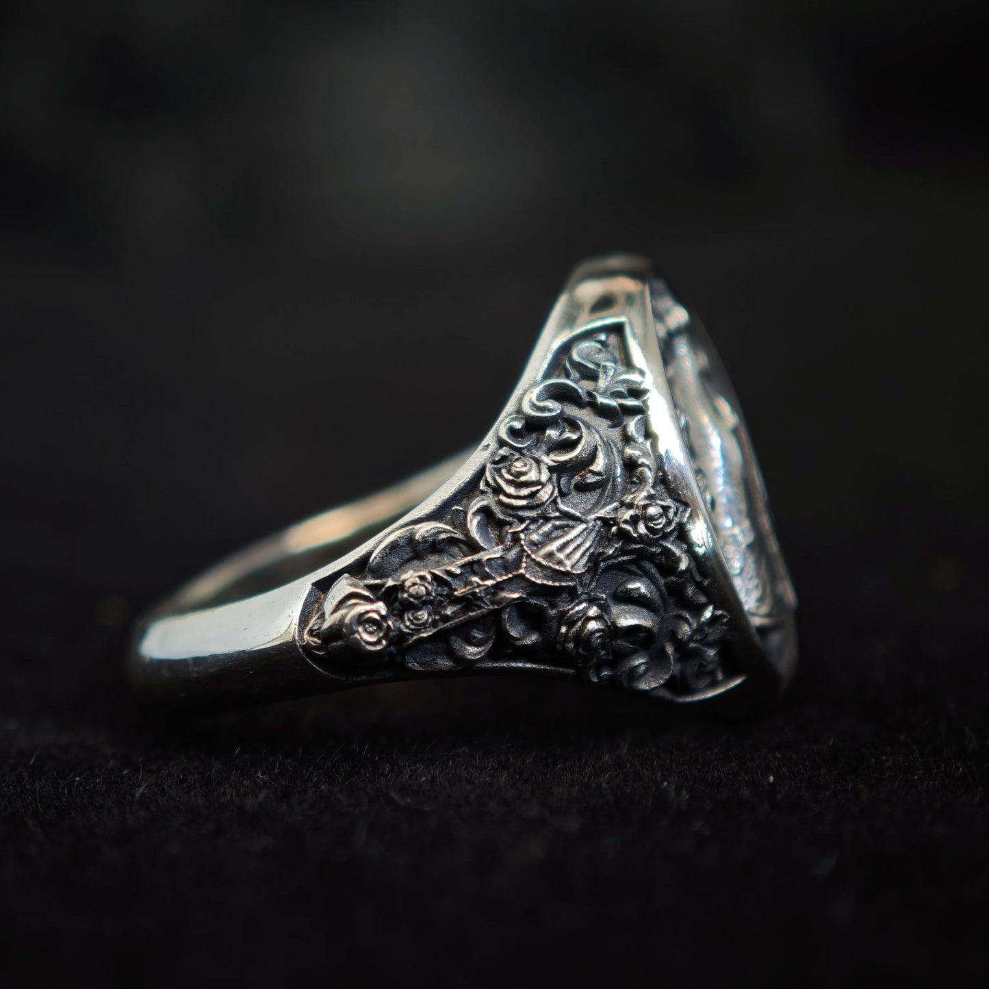The Empress's Silent Prayer Ring