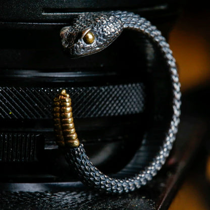 Venomous Circle Ring