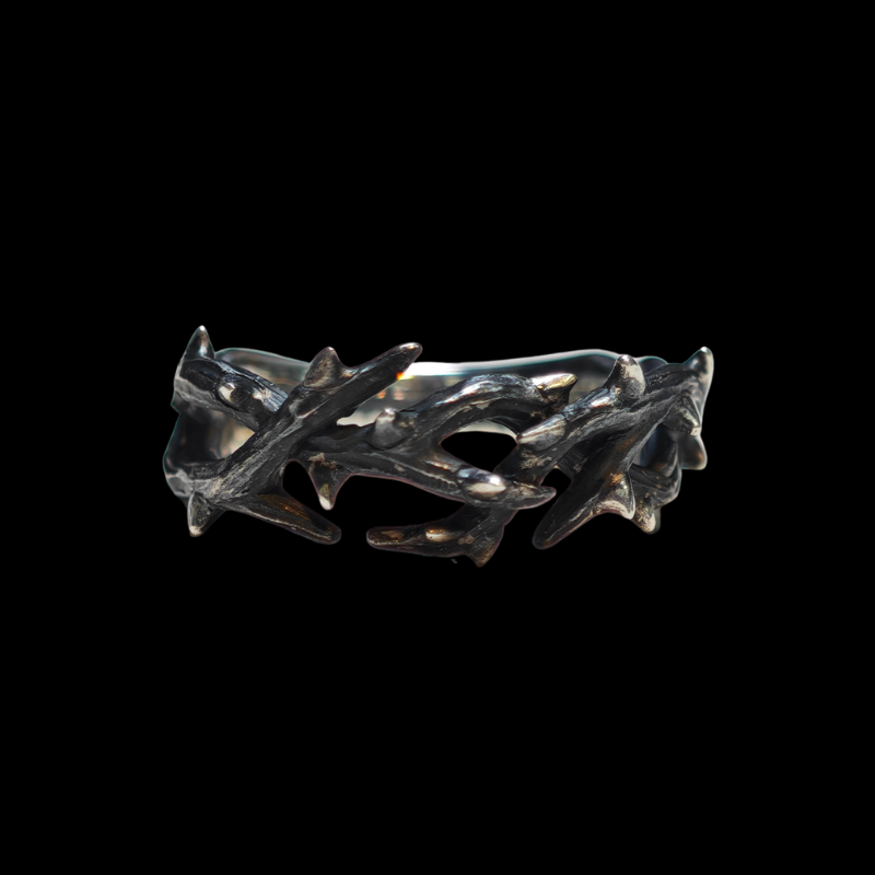 Untamed Thorns Ring