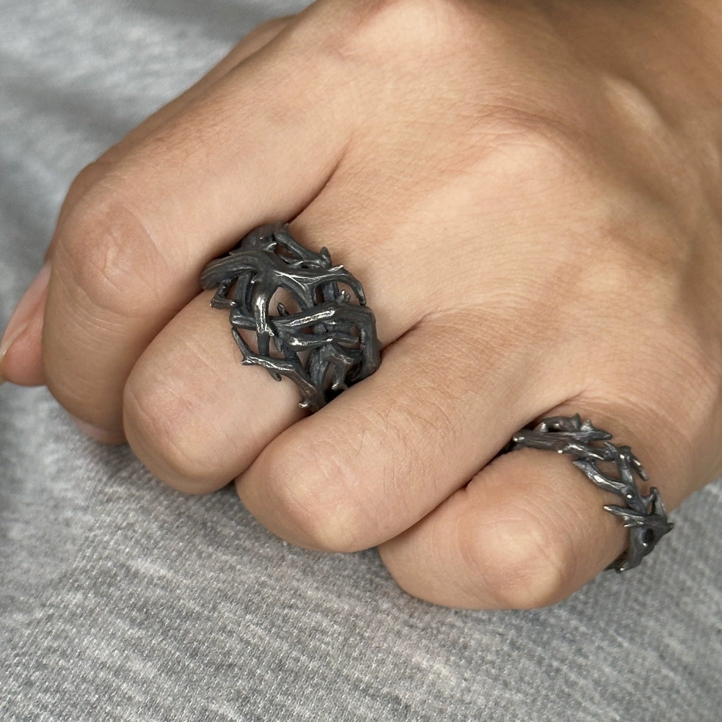 Untamed Thorns Ring