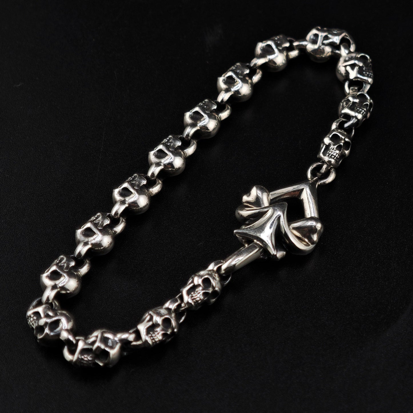Unbound Spade Bracelet